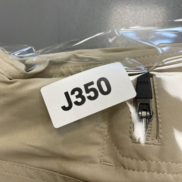 NWOT  Eddie Bauer Mens 38 Beige Cargo Shorts - Picture 7 of 7